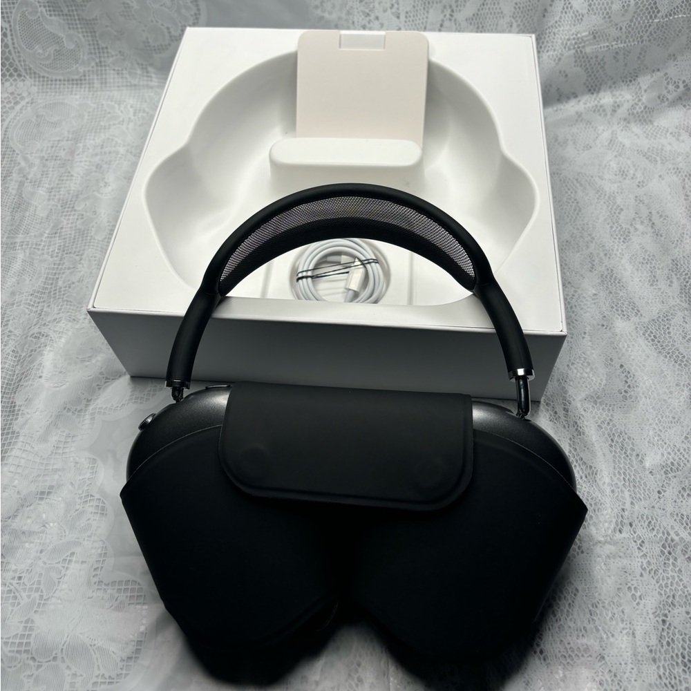 AirPod max space gray